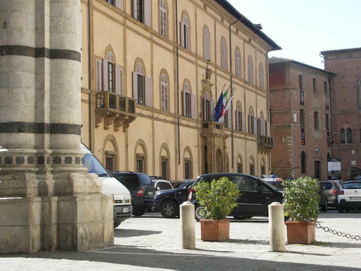 Real Taste Of Siena Apartment ภายนอก รูปภาพ