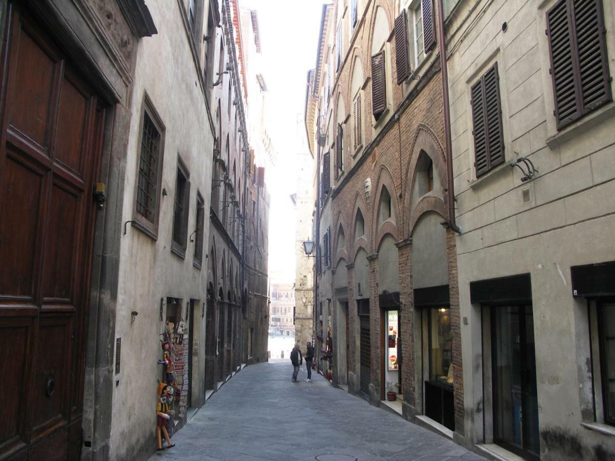 Real Taste Of Siena Apartment ภายนอก รูปภาพ