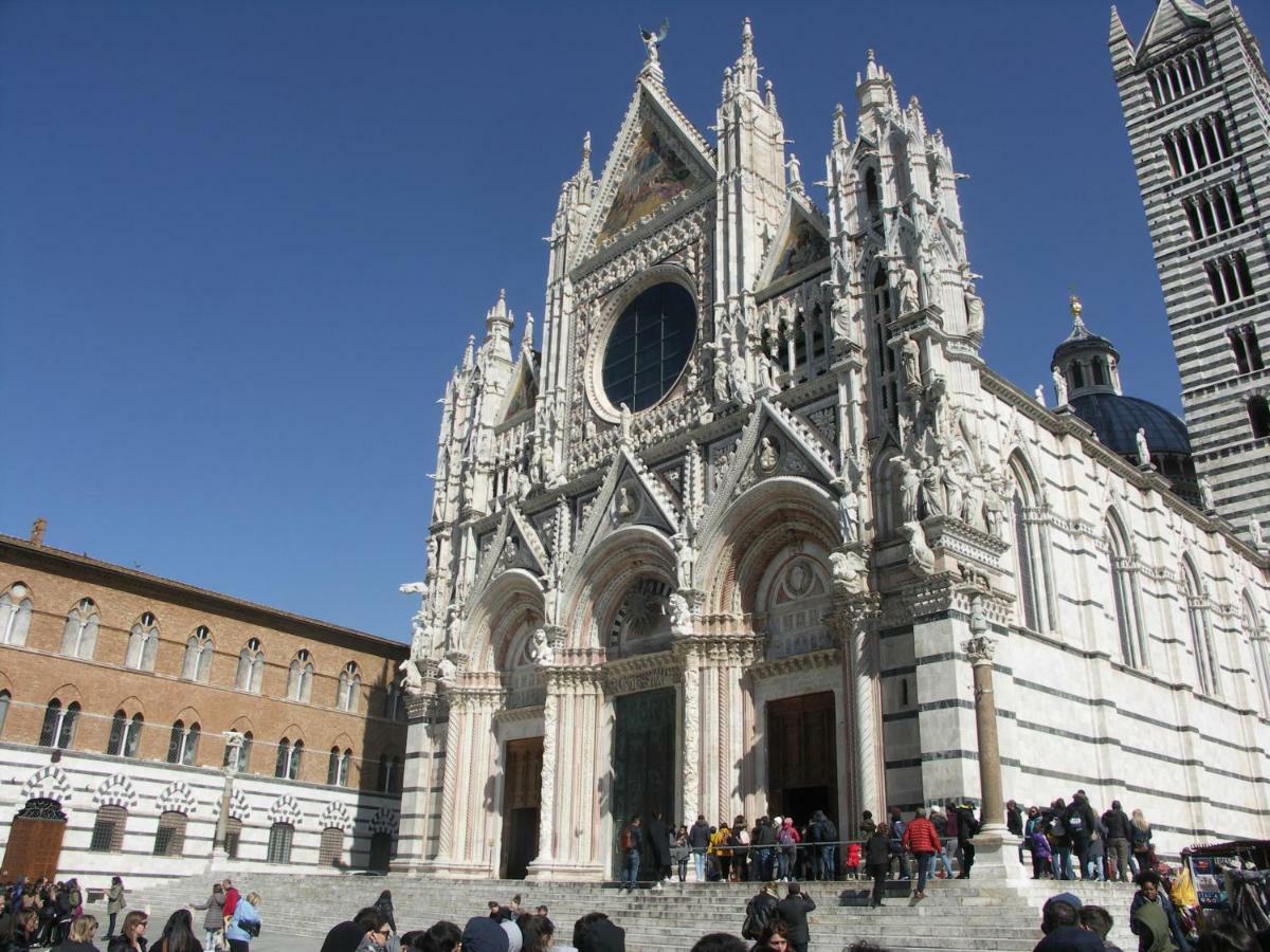 Real Taste Of Siena Apartment ภายนอก รูปภาพ